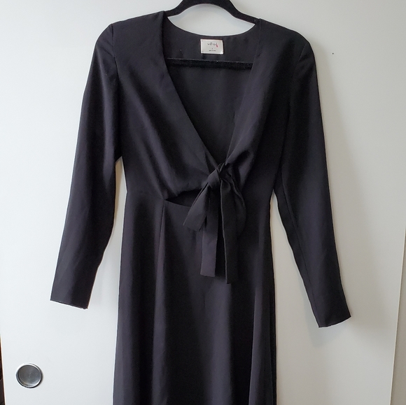Aritzia Wilfred Black Tie Front Midi Dress - Picture 3 of 8